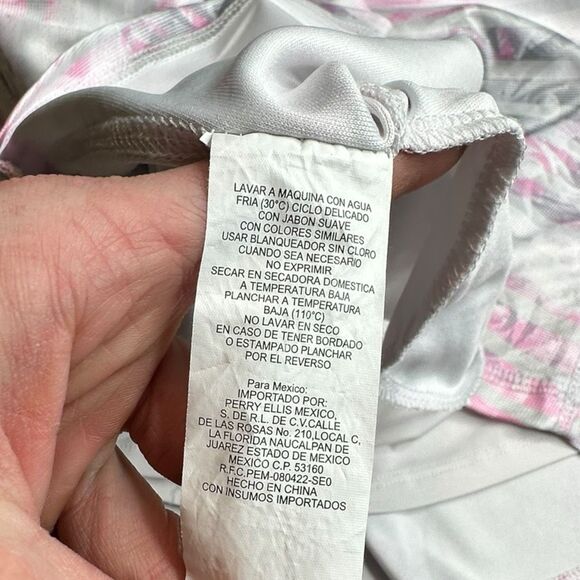 PGA TOUR Women’s Gray Pink Asymmetrical Sunflux Knit Skort with Contour Waist Si - Picture 6 of 8